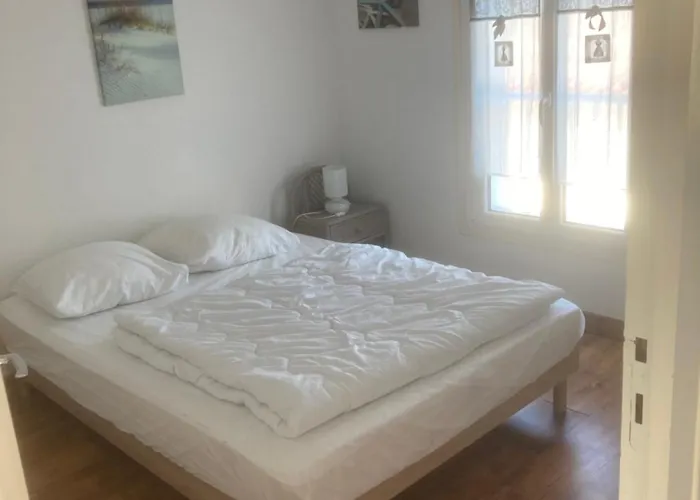 Petite Maison A Proximite Commerces Et Plage