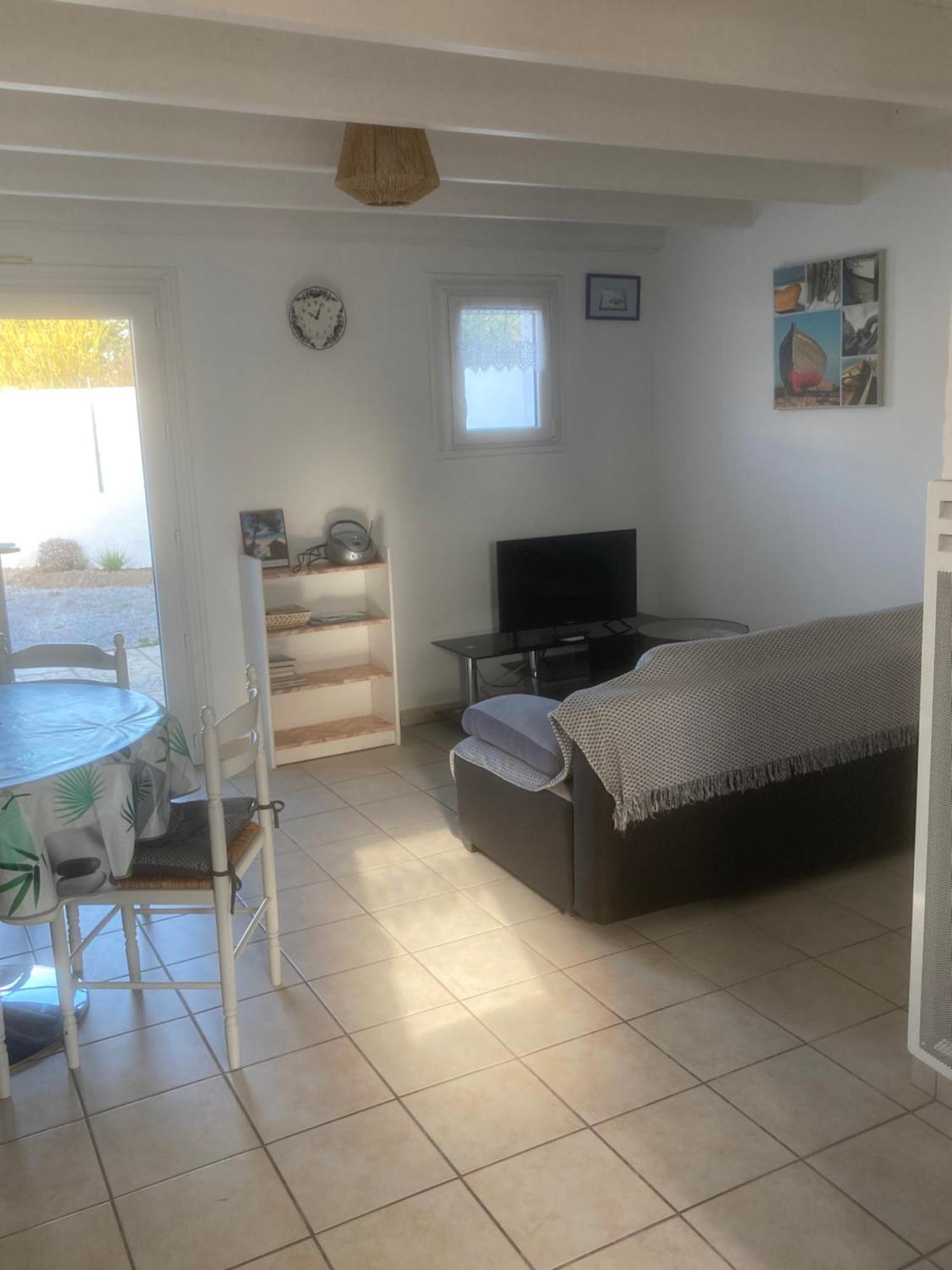 Holiday home Petite Maison A Proximite Commerces Et *